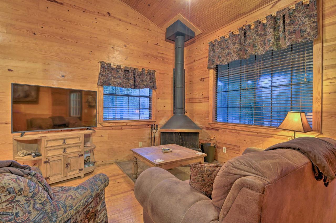 Vila Hochatown Hideaway With Hot Tub, Grill And Fire Pit! Stephens Gap Exteriér fotografie