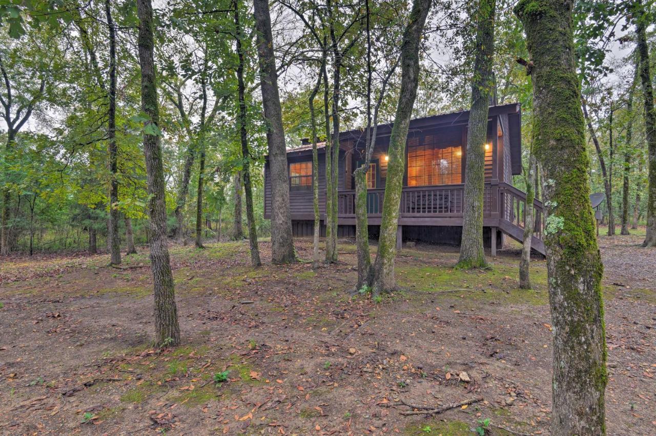Vila Hochatown Hideaway With Hot Tub, Grill And Fire Pit! Stephens Gap Exteriér fotografie